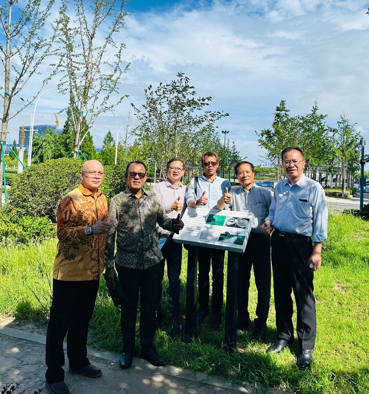 e755395f6112f5c8b6040f351745a6f