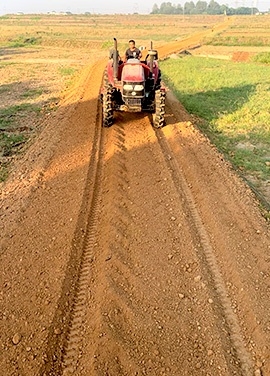 ��е����