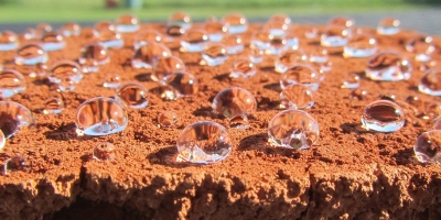 �Ƽ��ձ���Ĩ���������桰��Һ��������������·���걳����